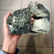 Миниатюра Жадеит колотый, ведро 20 кг 3