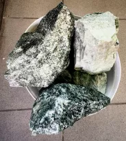 Миниатюра Жадеит колотый, ведро 20 кг 2