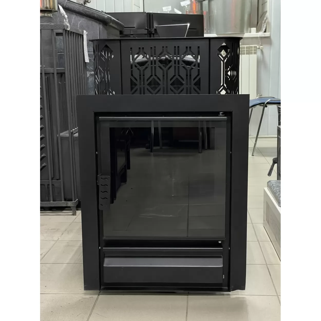 Изображение Чугунная печь для бани VERONA 26 с закр. кам. из нерж. AISI 304 (Black Stove) до 26 м3 6