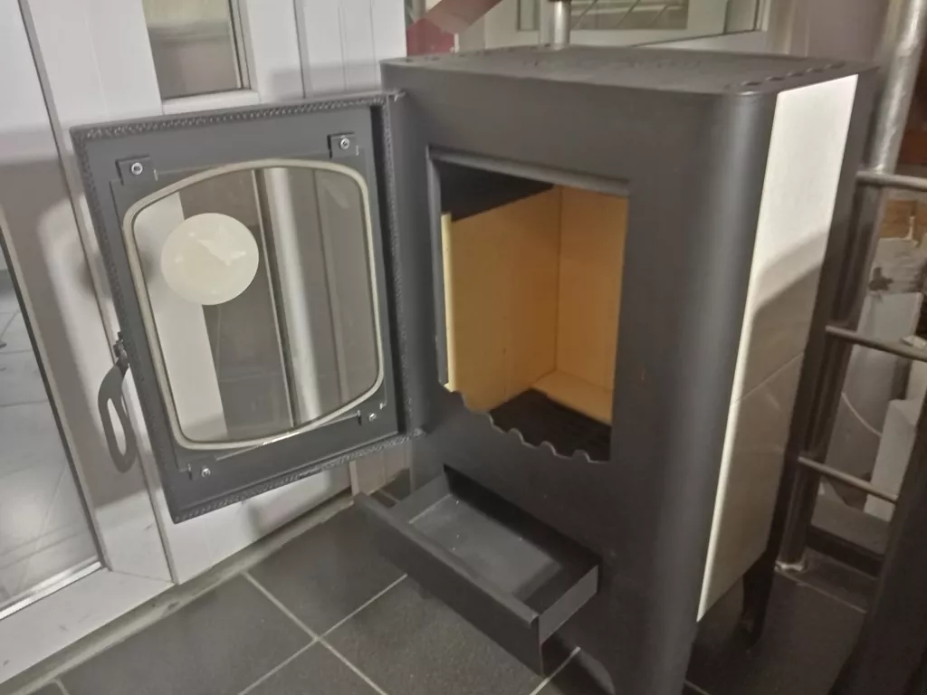 Изображение Печь-камин БАВАРИЯ ЭКО с плитой одна конфорка 12