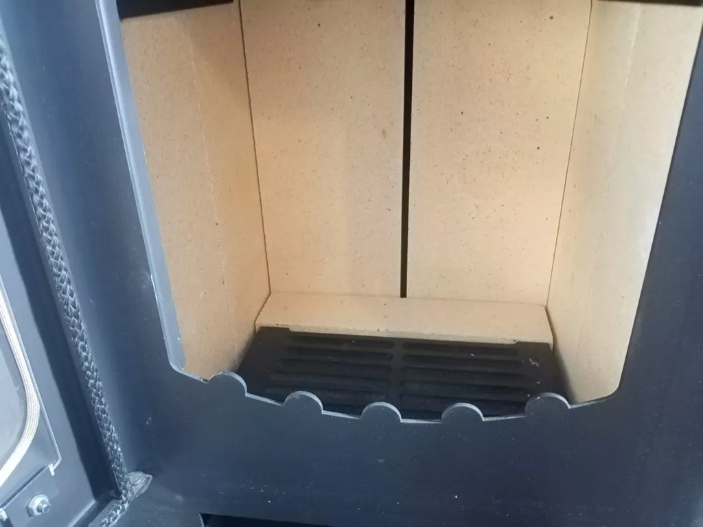 Изображение Печь-камин БАВАРИЯ ЭКО с плитой одна конфорка 13